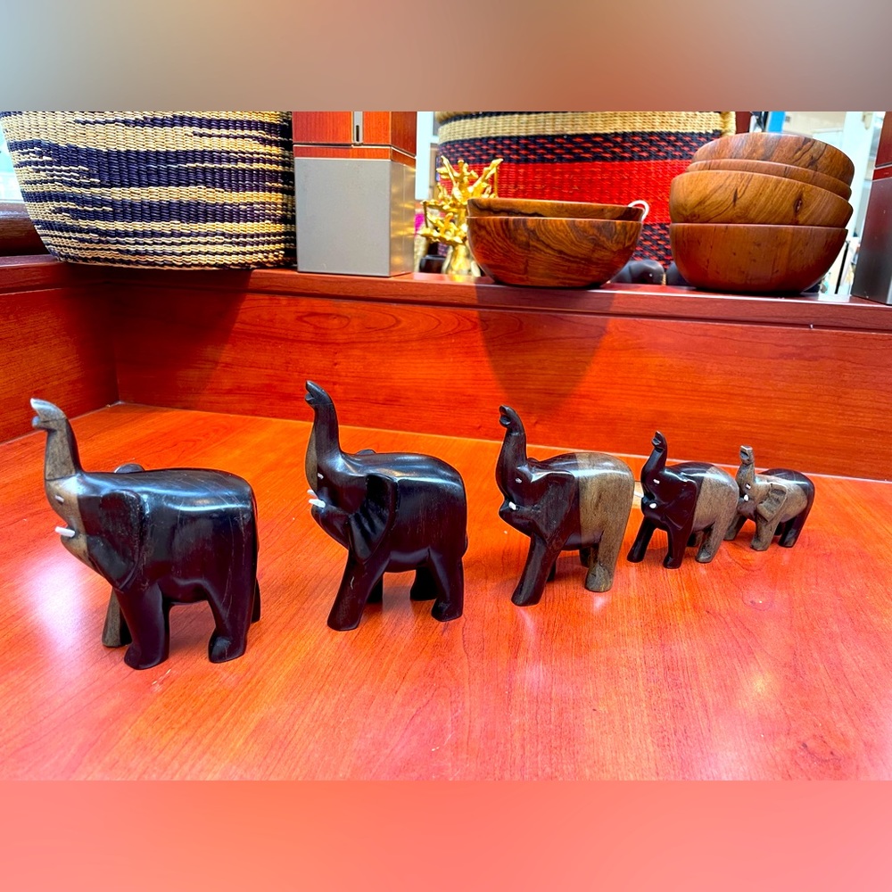 Wooden elephants ( home decor)